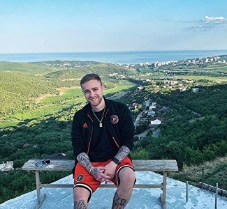 Из Крыма с любовью: признание Егора Крида, «отжиг» Арбениной и удивление Петросяна