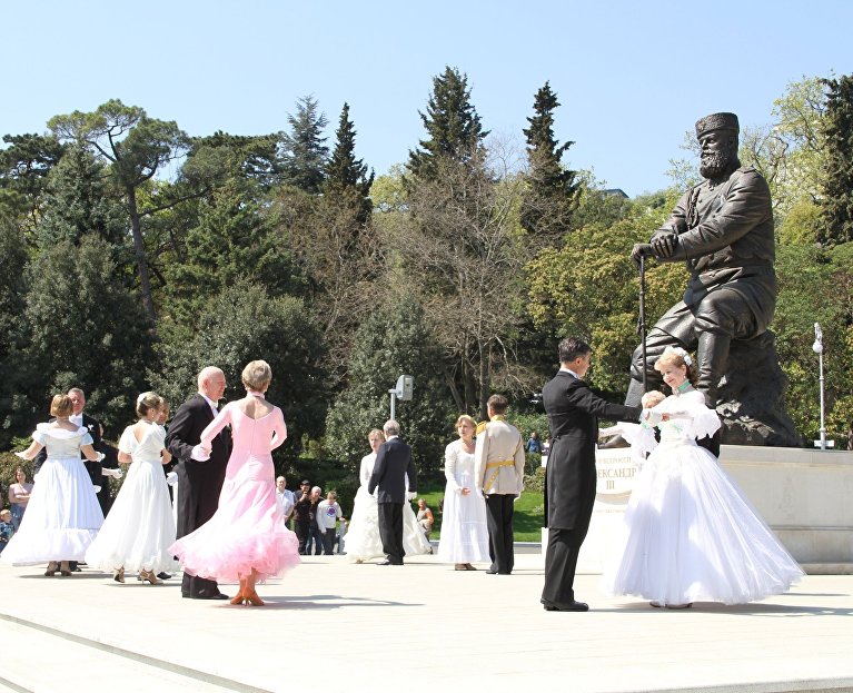 Танцевальное мероприятие в Ливадийском дворце