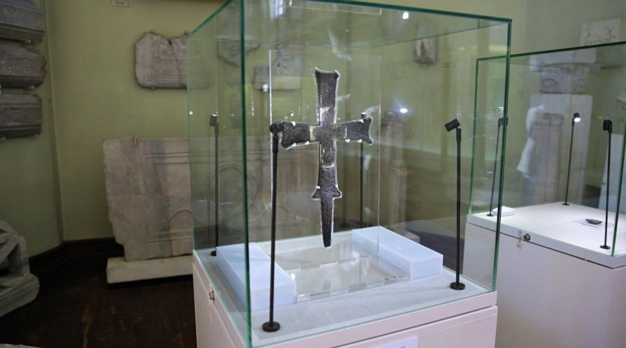 Процессионный крест X–XI веков