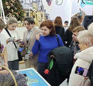 Какой была декада туризма Крыма на ВДНХ: лаванда, винные картины и целебные грязи