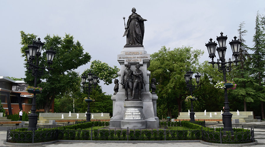 Памятник российской императрице Екатерине II