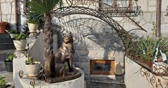 Скульптура лисицы в Алупке