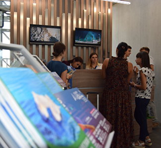 Гостям на заметку: как Туристско-информационный центр помогает туристам в аэропорту
