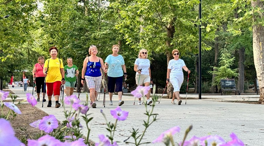 Скандинавская ходьба в Саках