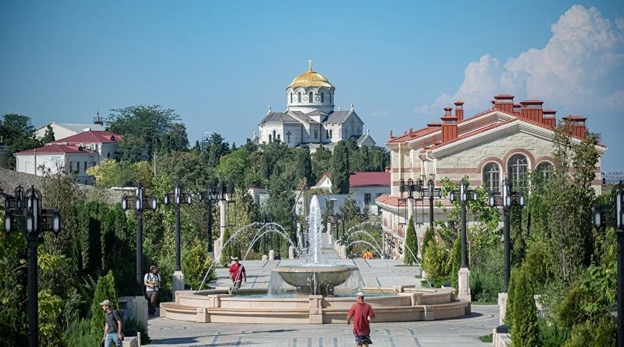 Центральный фонтан музейно-паркового комплекса «Новый Херсонес»
