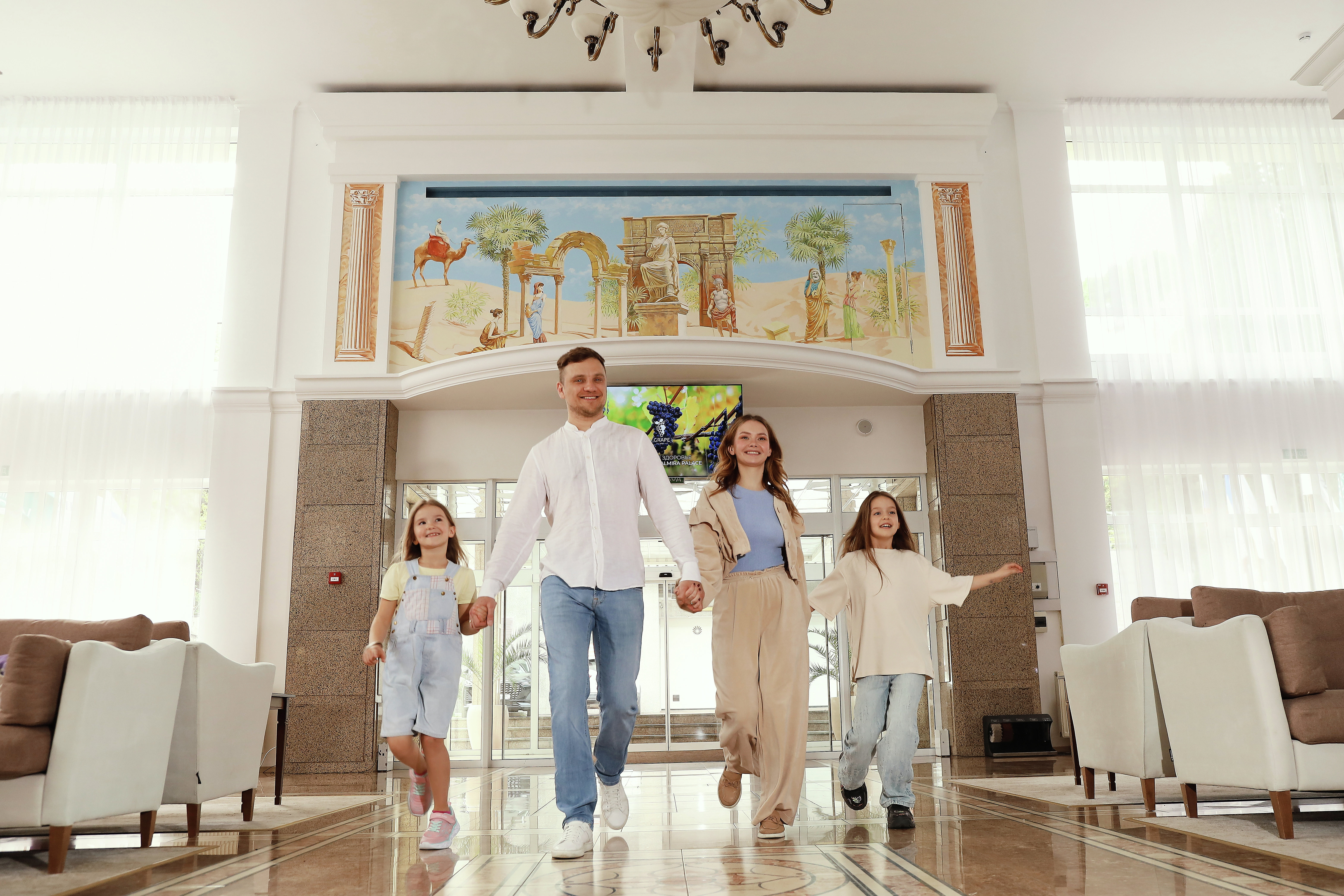 Гости отеля Palmira Palace Resort &amp; SPA 5* в Большой Ялте