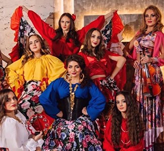 Цыганское шоу в центре Ялты: как развлекают гостей