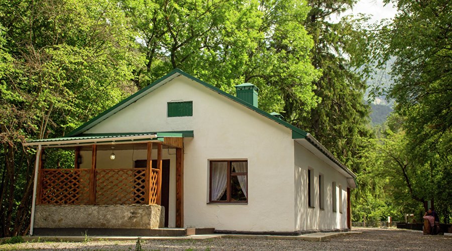 Царский охотничий домик на территории Национального парка «Крымский»