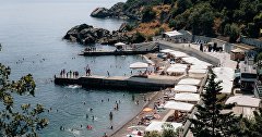Пляж «Воронцовские купальни» в Алупке