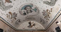 Копия склепа Деметры в Керчи