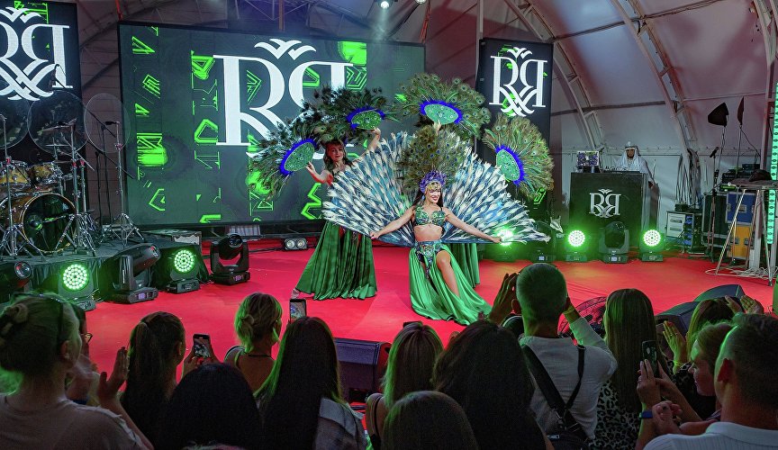 Шоу-программа в отеле Riga Village Resort