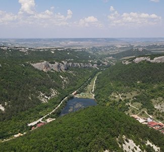 Археологи приглашают желающих осмотреть Каралезскую оборонительную стену рядом с Мангупом