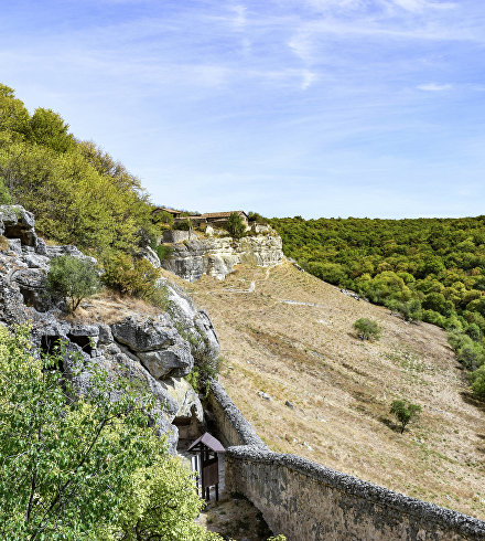 Пещерный город Чуфут-Кале