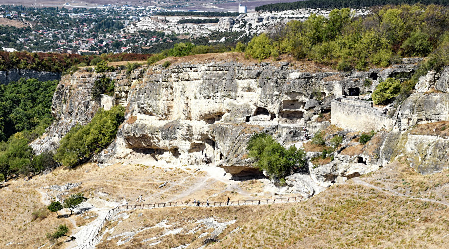 Пещерный город Чуфут-Кале