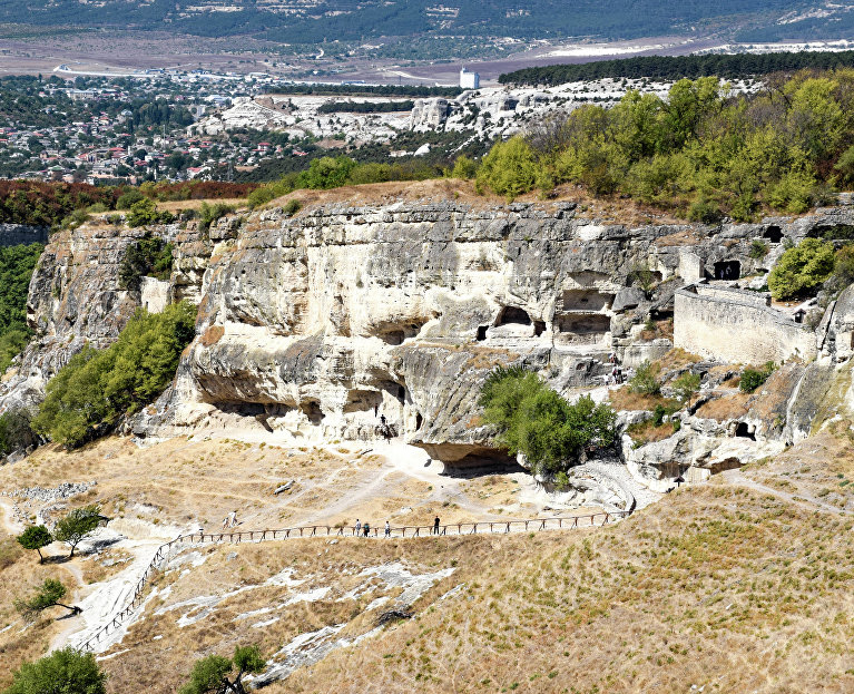 Пещерный город Чуфут-Кале