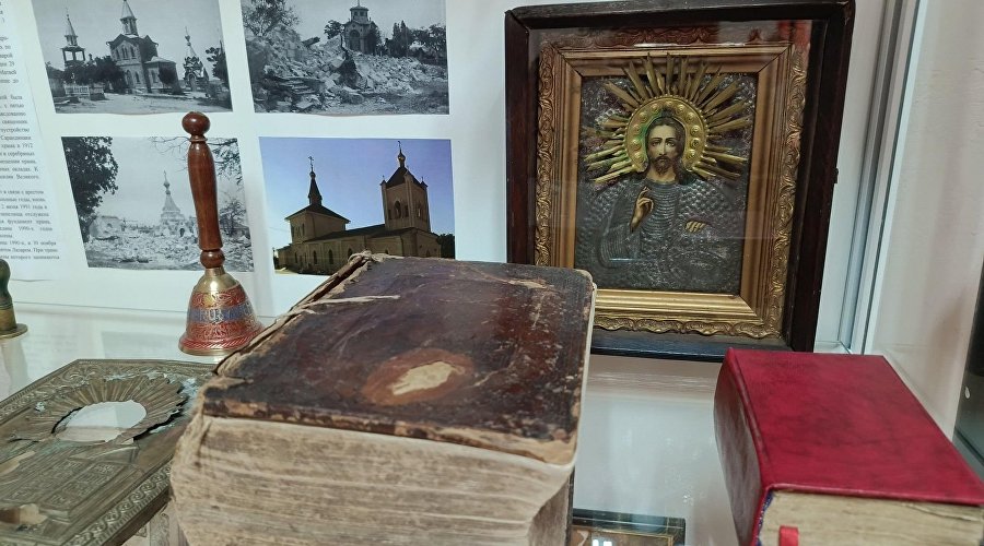 Экспонаты выставки «Славяне и православие в Крыму»