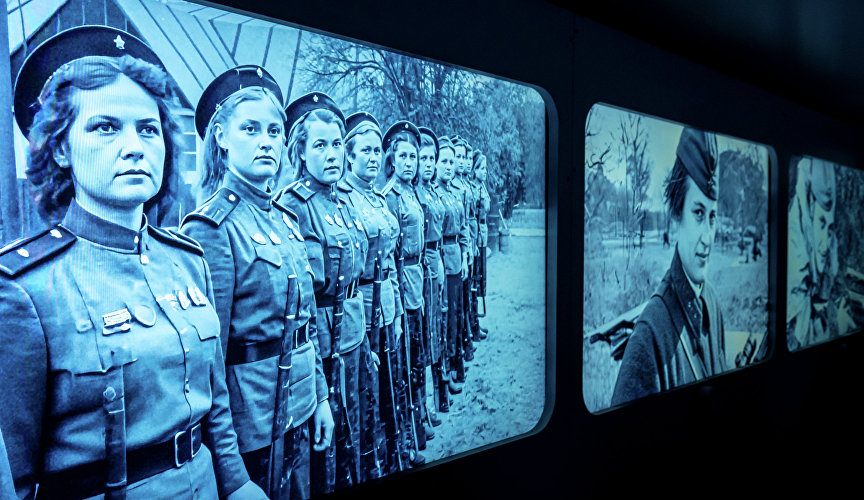 Мультимедийный автопоезд «Россия – моя история» Мультимедийный автопоезд «Россия – моя история»