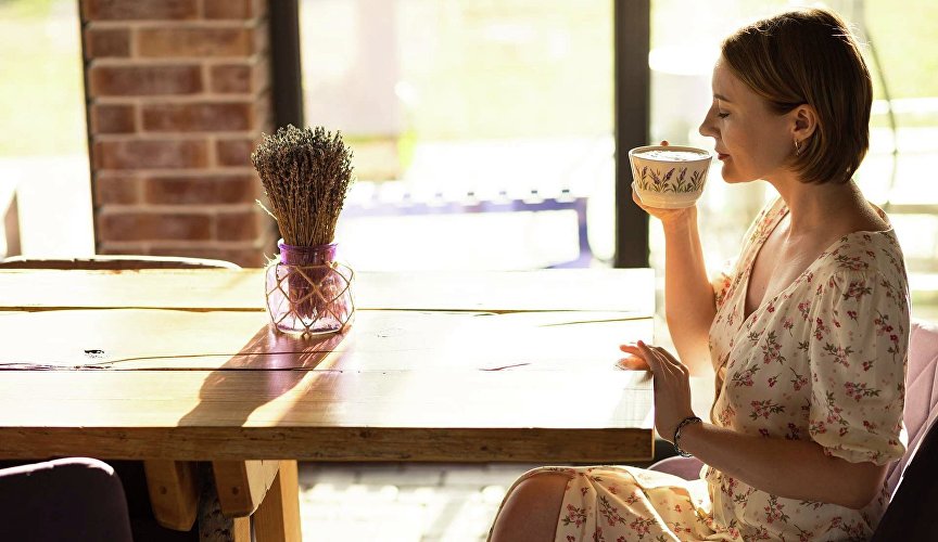 Девушка на ферме Viva Lavanda