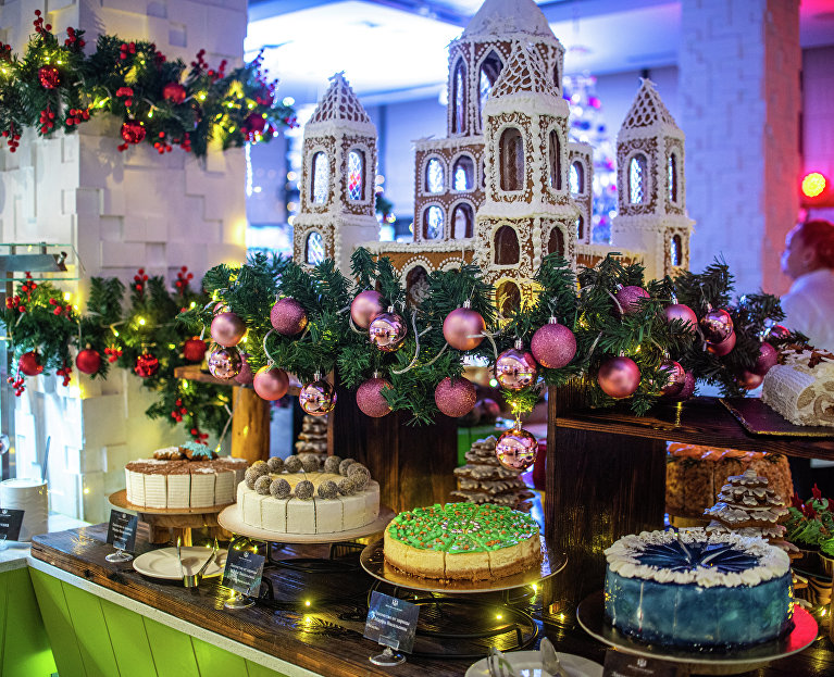 Шведский стол в отеле Riga Village Resort 