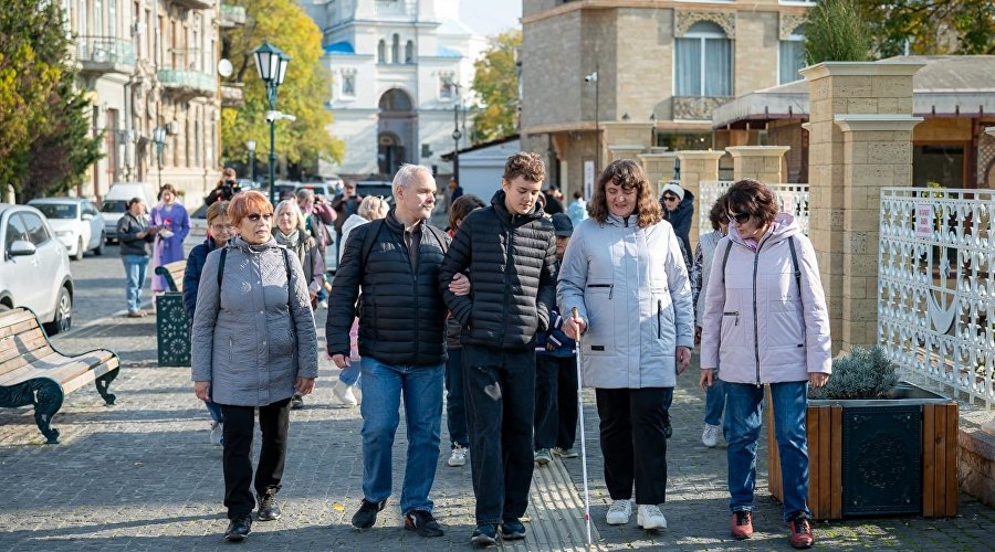 Экскурсия для людей с нарушением зрения по «Малому Иерусалиму» Экскурсия для людей с нарушением зрения по «Малому Иерусалиму»