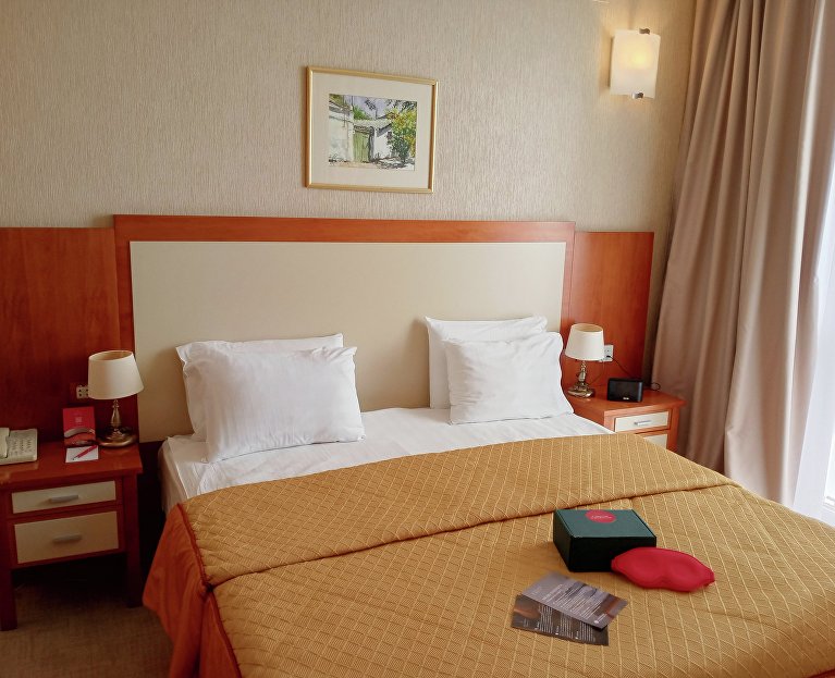 Номер в курортном комплексе «Алые Паруса»