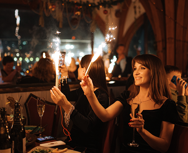 Празднование Нового года в Ptizza Bar 