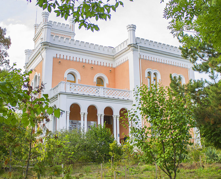 Усадьба Кесслеров-Ферсмана (замок на Салгире)