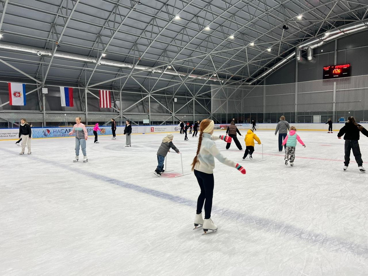 Ледовая арена в Школе зимних видов спорта &amp;laquo;Наследие&amp;raquo; в Керчи