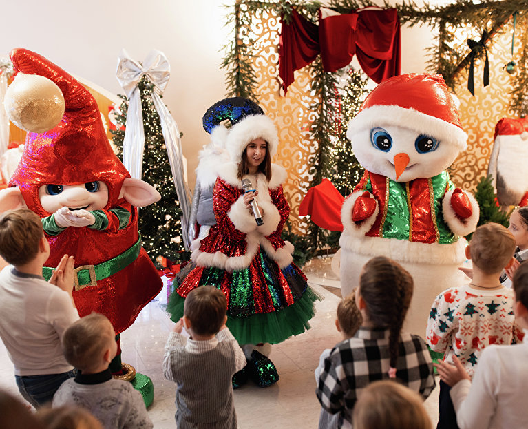 Резиденция Деда Мороза в Картинной галерее имени Айвазовского в Феодосии