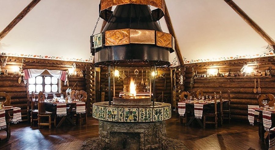 Крымские рестораны с каминами: чем угощают и удивляют гостей