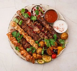 Вкусно с сетью «Чайка team»: всё о доставке еды в Ялте