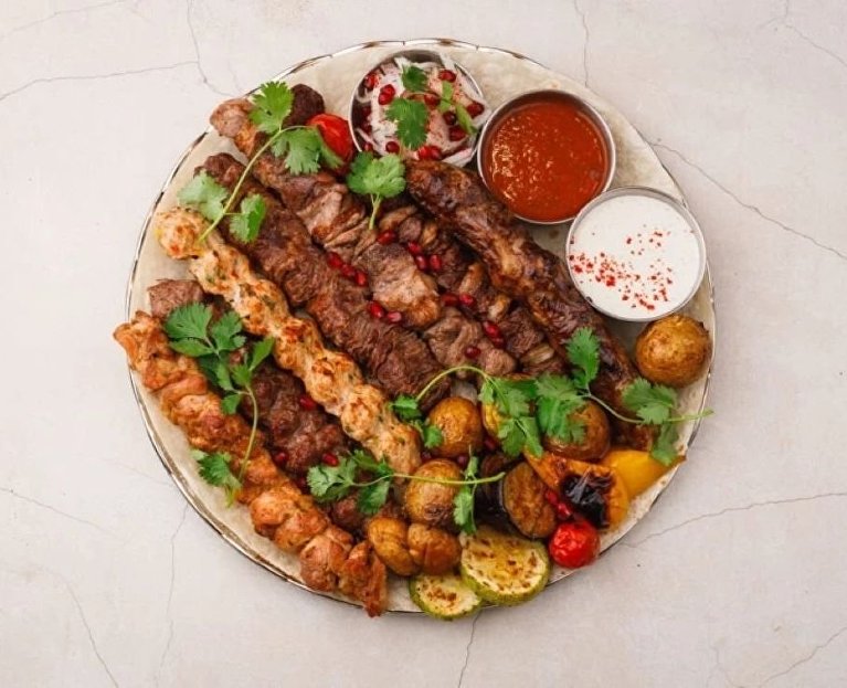 Блюдо в восточном бистро «Плов» 