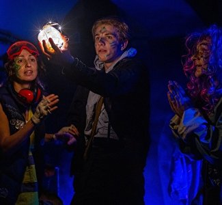 47 метров под землёй: в Севастополе покажут новогодний спектакль про постапокалипсис и троллей