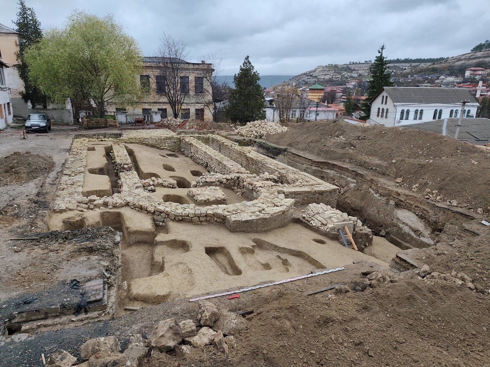 Фундамент церкви св. Николая в Бахчисарае