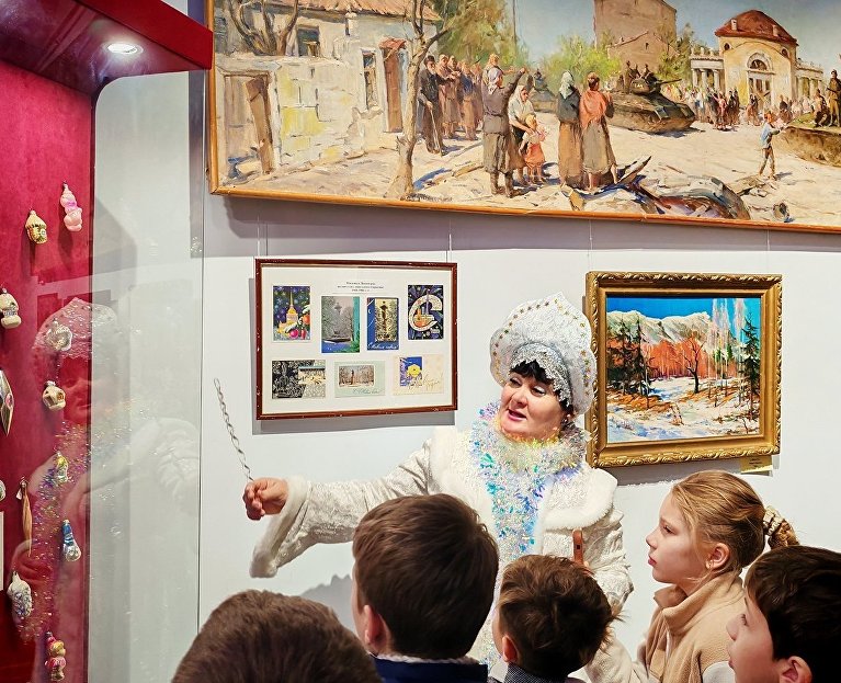 Выставка «Новогодний калейдоскоп»