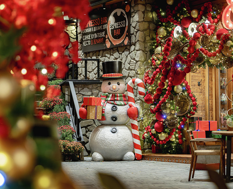 Новогодние фотозоны на Южнобережном шоссе