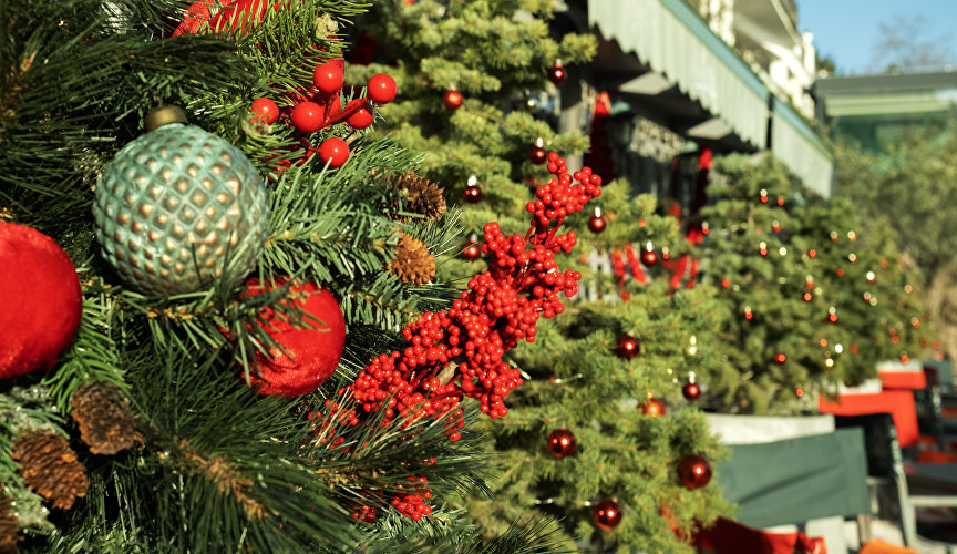 Новогодняя фотозона на Массандровском пляже