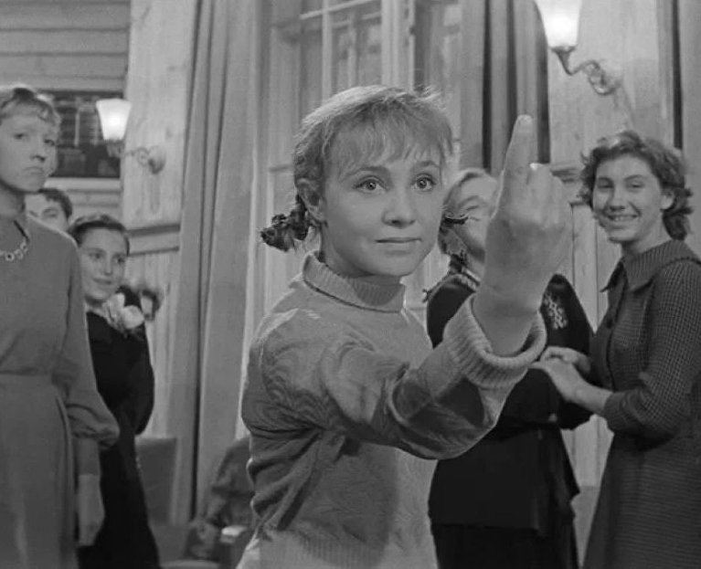 Скриншот из фильма «Девчата» 