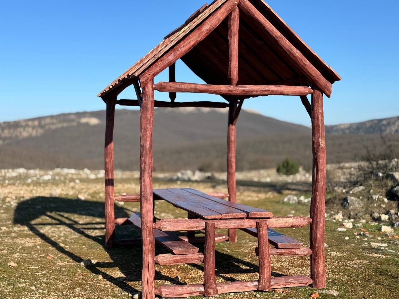 Место для отдыха на Большой Севастопольской тропе Место для отдыха на Большой Севастопольской тропе