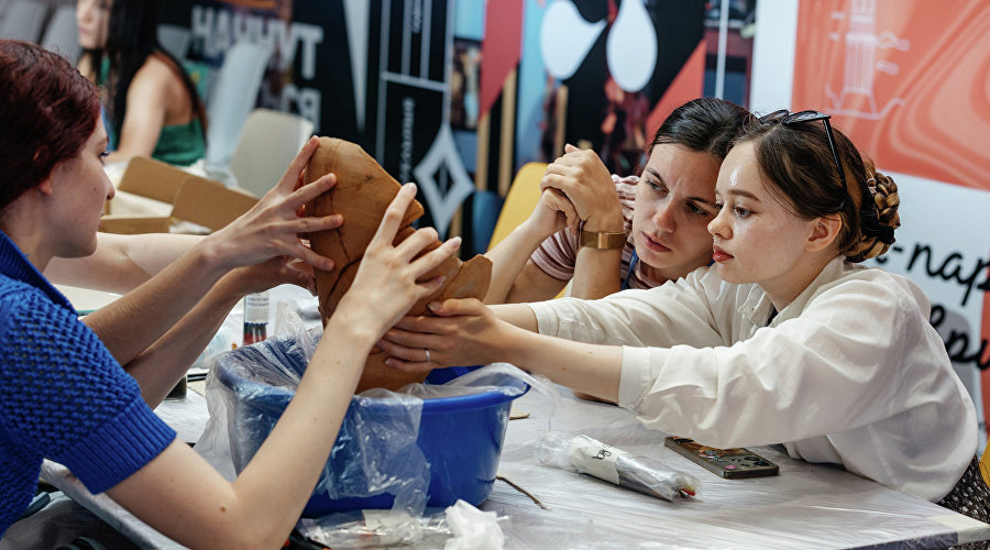 Обучение в Академии «Меганом» Обучение в Академии «Меганом»