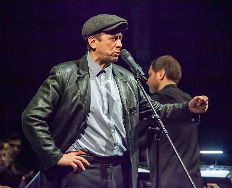 Заслуженный артист России Андрей Мерзликин 