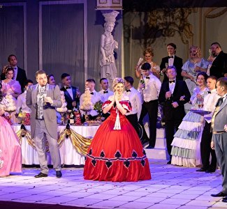 Афиша Крыма в выходные: идём на оперу, дискотеку 90-х, постный гастровечер и соревнования по армрестлингу