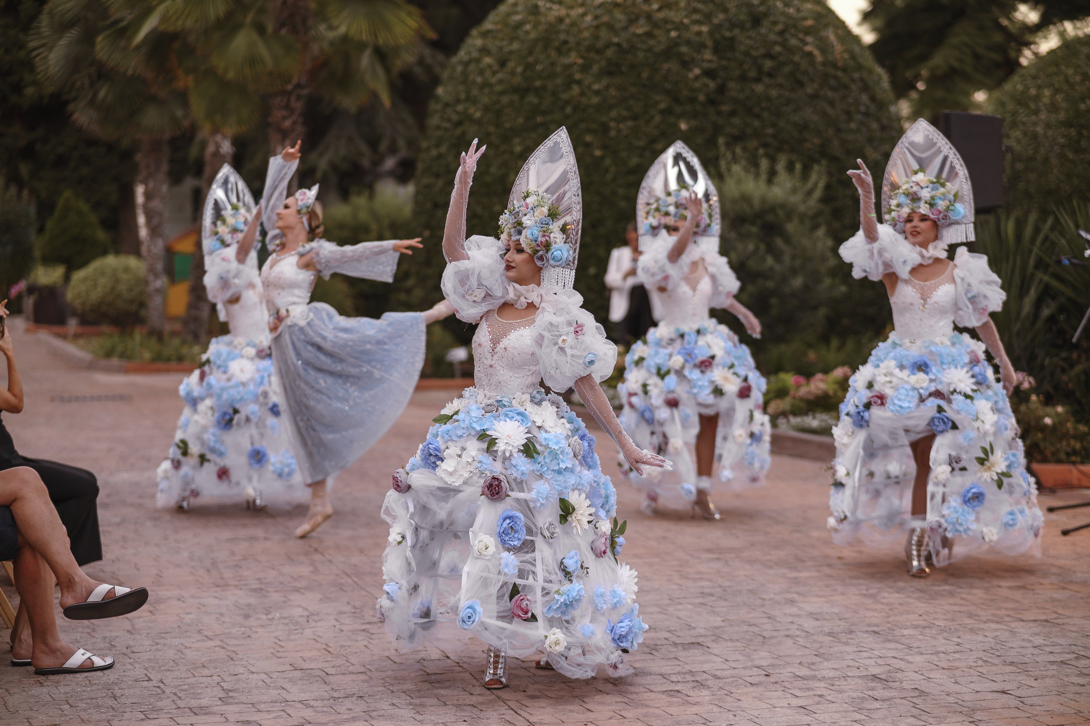 Выступление артистов Выступление артистов