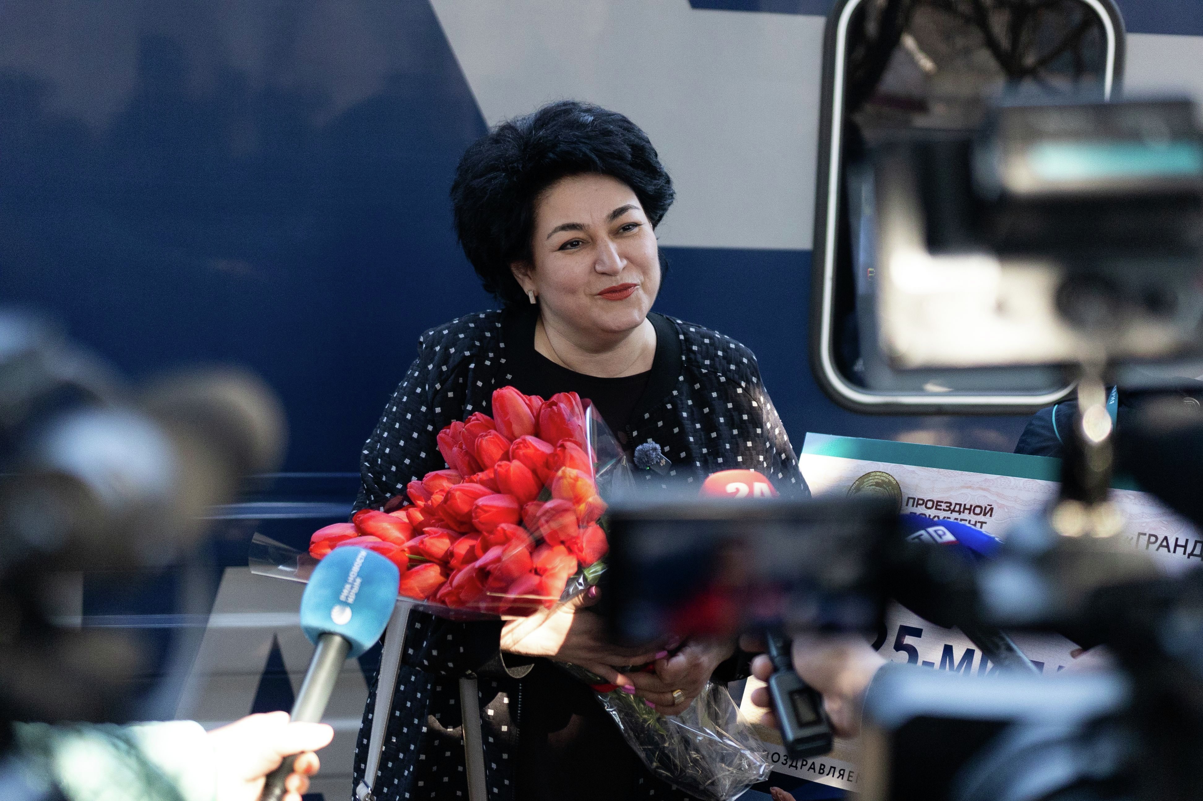 25-миллионный пассажир &amp;laquo;Таврии&amp;raquo; Надежда Кутайсова