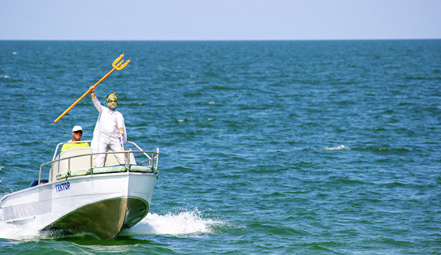 Праздник Нептуна в курортном комплексе «Азовский» Праздник Нептуна в курортном комплексе «Азовский»