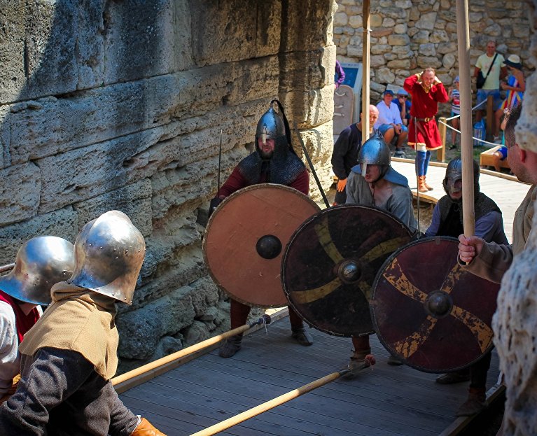 Историческая реконструкция в музее-заповеднике «Херсонес Таврический»