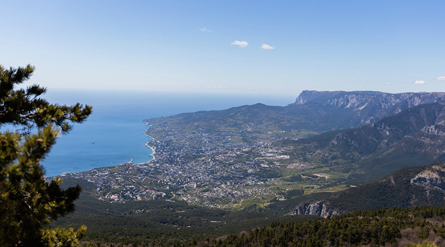 Вид на Южный берег Крыма