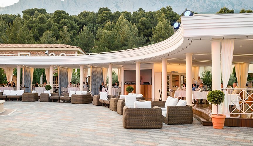 Ресторан в отеле «Крымский Бриз Hotel & Villas»
