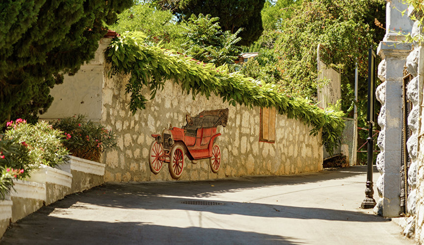 Улица Фрунзе (Воронцовская) в Алупке