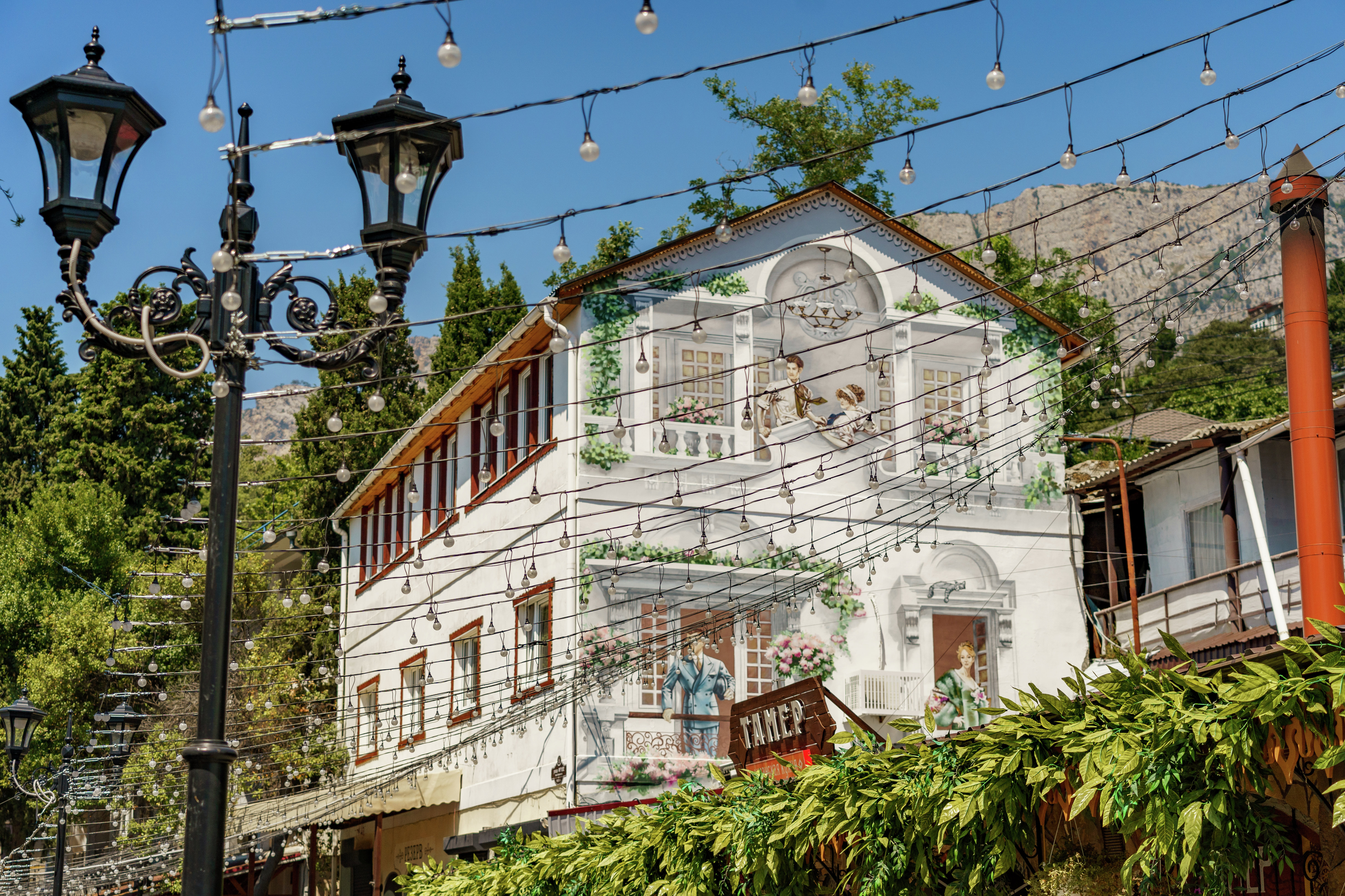 Улица Фрунзе (Воронцовская) в Алупке